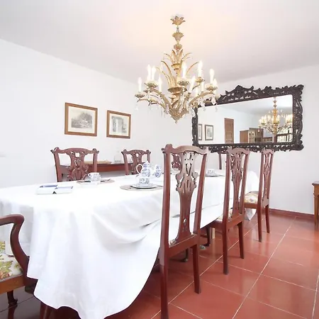 Del Parque Flats Sauce Villa